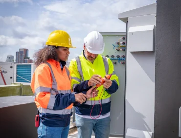 engineer-wearing-safety-uniform_